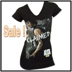 NWT: Claim It! Walking Dead T-Shirt
